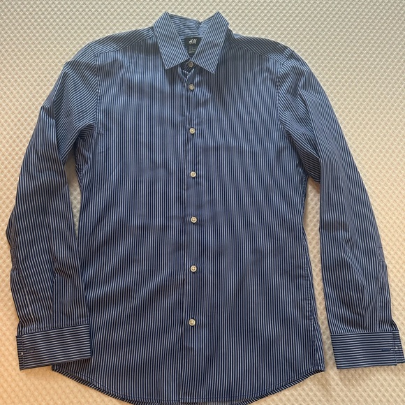H&M Other - H&M men’s button down size s